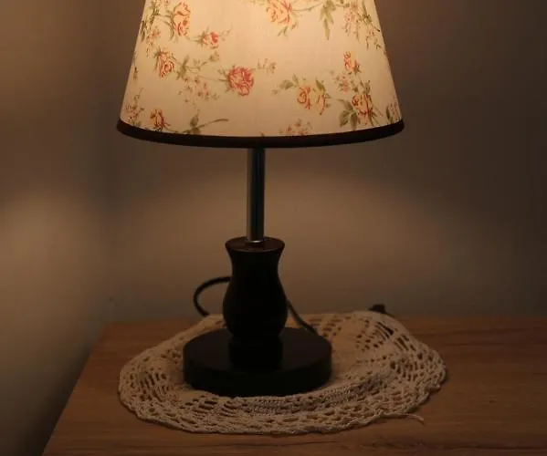 Lab Bed & Breakfast فلورا